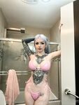 Hot Bimbo Goth Runabyte