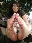Kim T feet