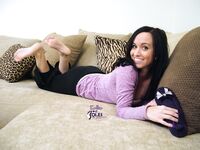 Kellie feet