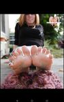 Twisted Toes feet