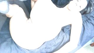 Fablazed - 'Do You Know What I Want¿ To Pee On You' - Talking English⁄Spanish, Peeing Close-Up
