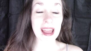 Leena Mae - Yawning And Swinging Uvula