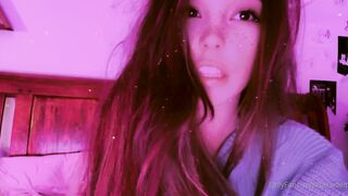 Belle Delphine   08 07 2020 Use Me (2)