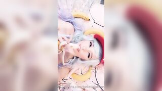 Belle Delphine   02 07 2020 Banana (2)
