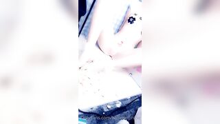 Belle Delphine   31 10 2020 Food and Balloons (32)