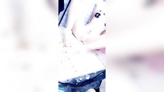Belle Delphine   31 10 2020 Food and Balloons (32)