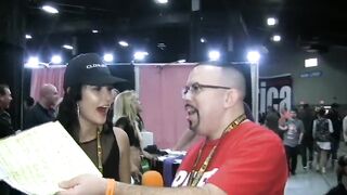 LJFOREPLAY - Spic N Spanish Interview Exxxotica 2017