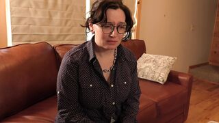 Bettie Bondage -   Bully Gets MILF to Gag and Squirt 4K