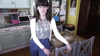 Amazon Man Definitely Delivers porn video by Sydney Harwin.mp4