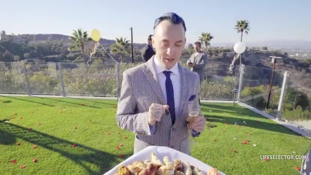 The Weird Wedding  Sneaky Waitress (360).mp4