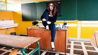 Trish Collins - French Teacher Foot Worship