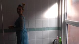 Bad Dolly - Elsa Cosplay Wam Fun