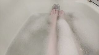 HaighleeDallas - Bath time Cum show 