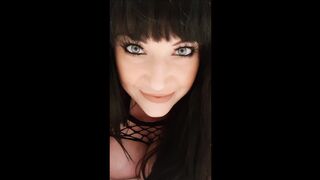 harmonyreigns - Up Close And Personal