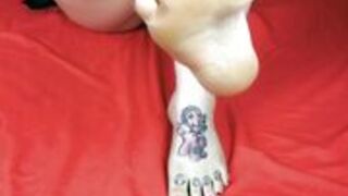 Gaberiella - BBW Toe Sucking Feet Fetish For You
