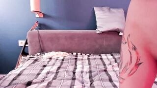 Foxy_Girls - Blowjob And Scissors By Two Kitty Girl