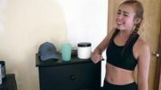 BrandiBraids - After Workout Protein Cum-Slut Needs Gains¡ ;)