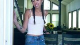 BrandiBraids - Lonely Housewife BrandiBraids Fucks The Delivery Guy