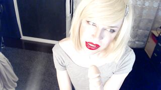 Mila Swift - Mila Swift Sucks Daddys Dick
